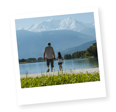 Photo d'un papi et petit enfant au lac de Passy
