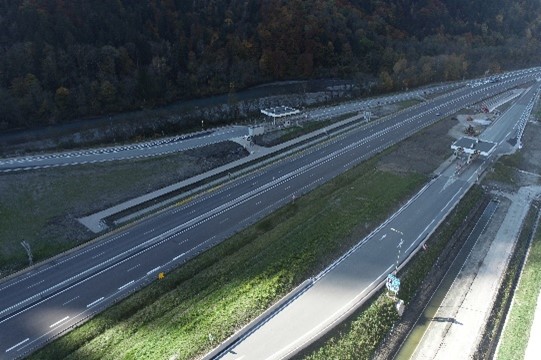 Bassin de captage d'eau potable à Cluses